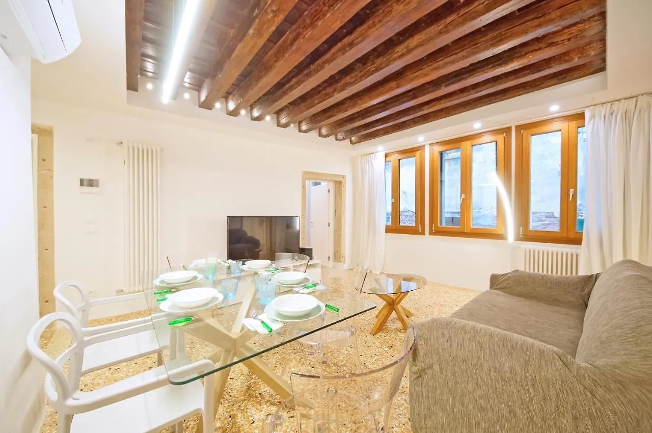Dolcevita Apartments N 479 Venise